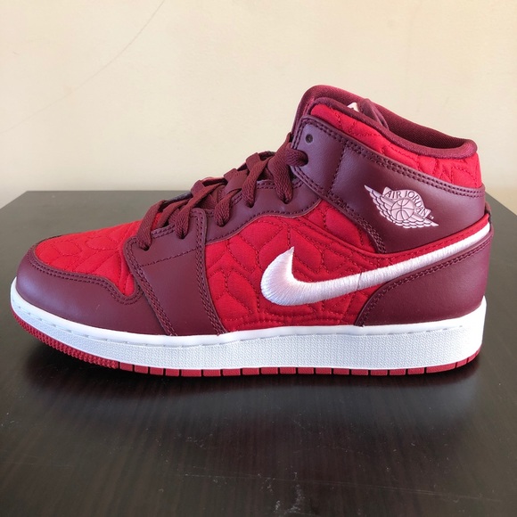 Amazon.com | NIKE Air Jordan 1 Mid Men Jordan 1 mid